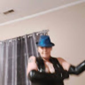 Meet your Posher, Roxane